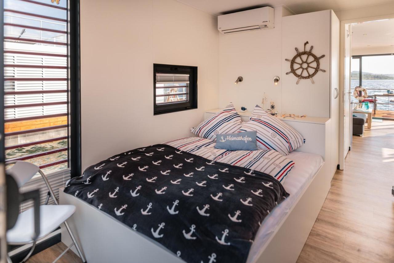 Hausboote Und Ferienhaeuser Marina Muecheln Mucheln Exteriér fotografie