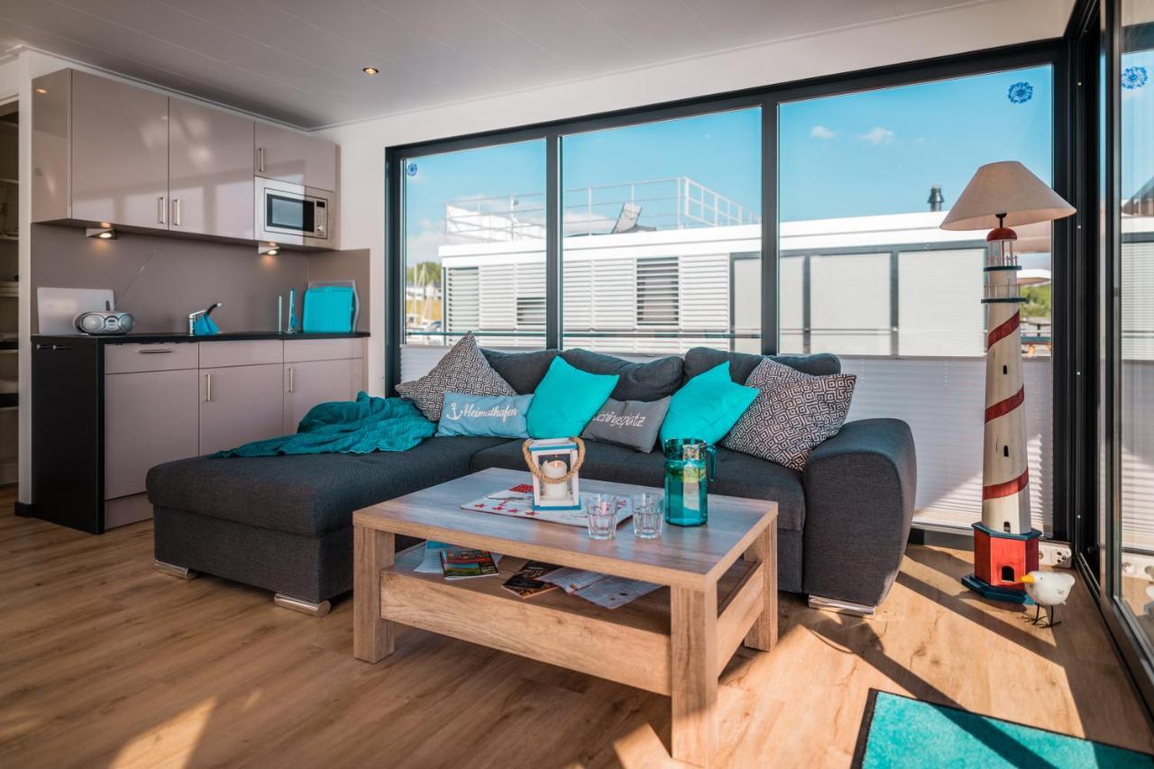 Hausboote Und Ferienhaeuser Marina Muecheln Mucheln Exteriér fotografie