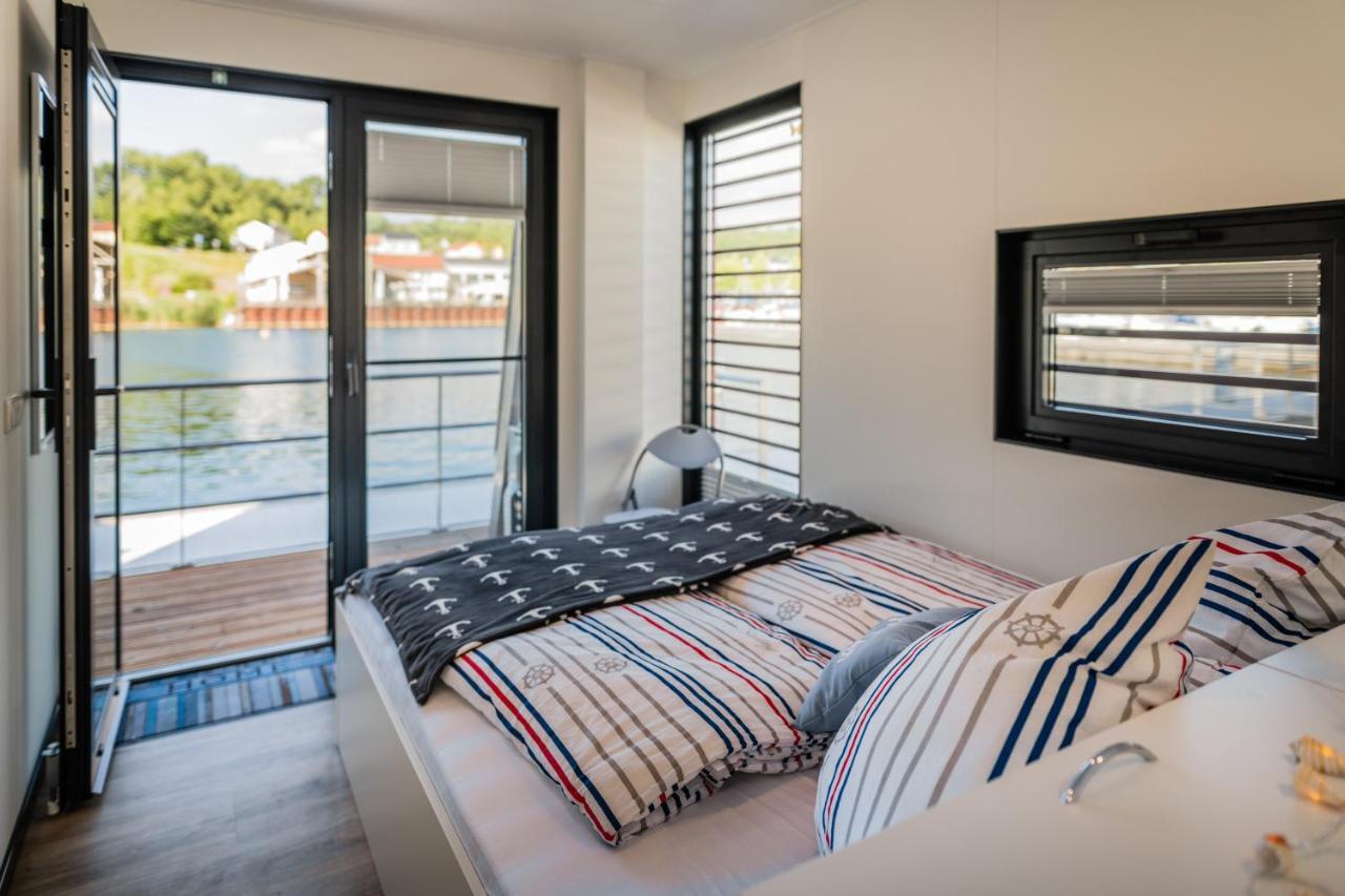 Hausboote Und Ferienhaeuser Marina Muecheln Mucheln Exteriér fotografie